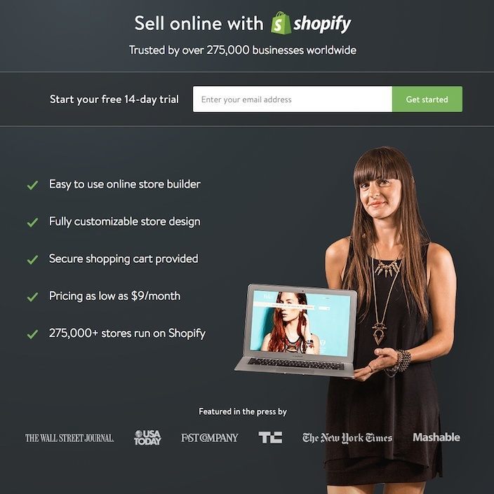 這張圖片向營銷人員展示了 Shopify 如何使用首屏 CTA 優化他們的點擊後登錄頁面，以產生最大的免費試用註冊。
