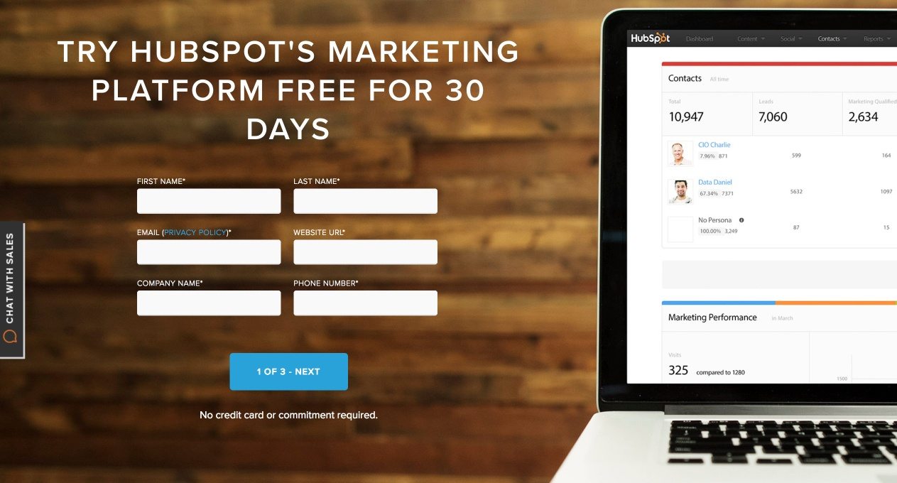 Esta página de destino pós-clique da HubSpot mostra aos profissionais de marketing como eles usam um teste gratuito de 30 dias para gerar leads e impulsionar novas vendas.