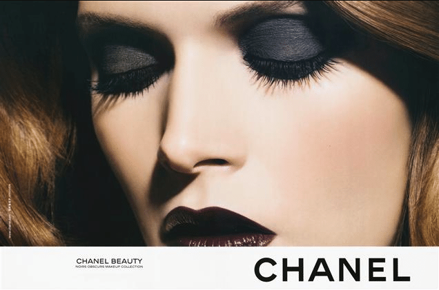 تأليف الإعلانات - شانيل