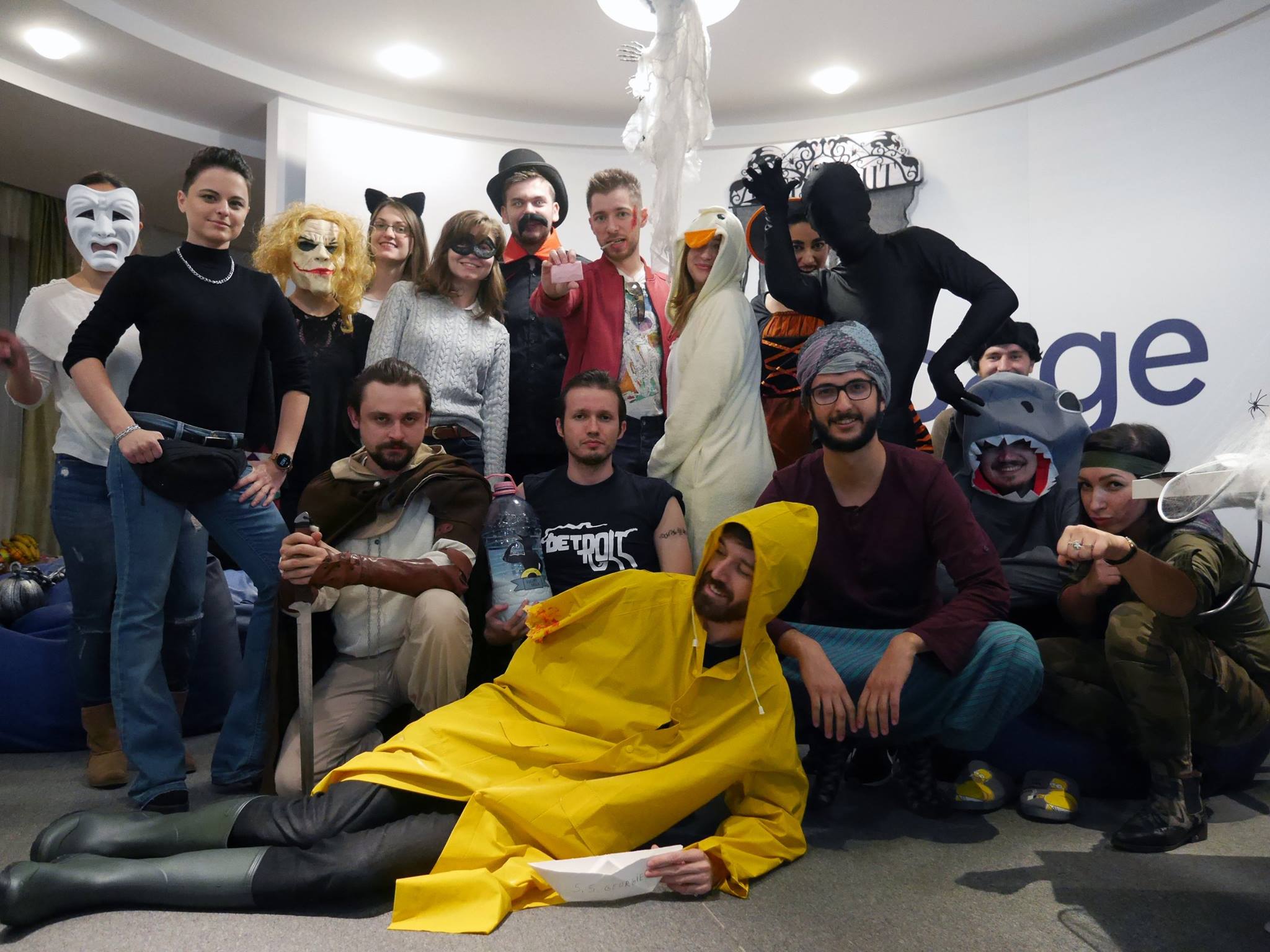 レビューのInstapage年ルーマニアハロウィーン