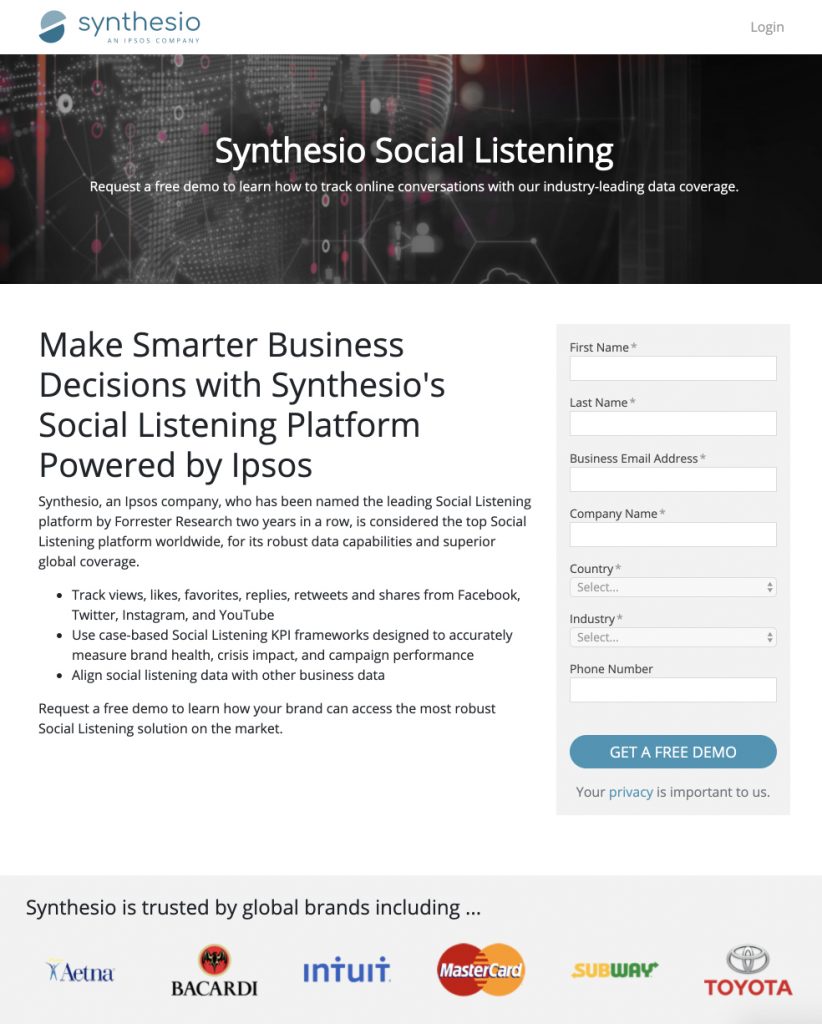 Ascolto sociale della pagina di destinazione della pagina di destinazione del prodotto Synthesio