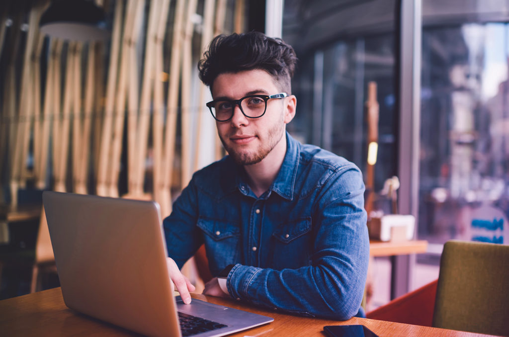 アプリ所有者のための広告追跡