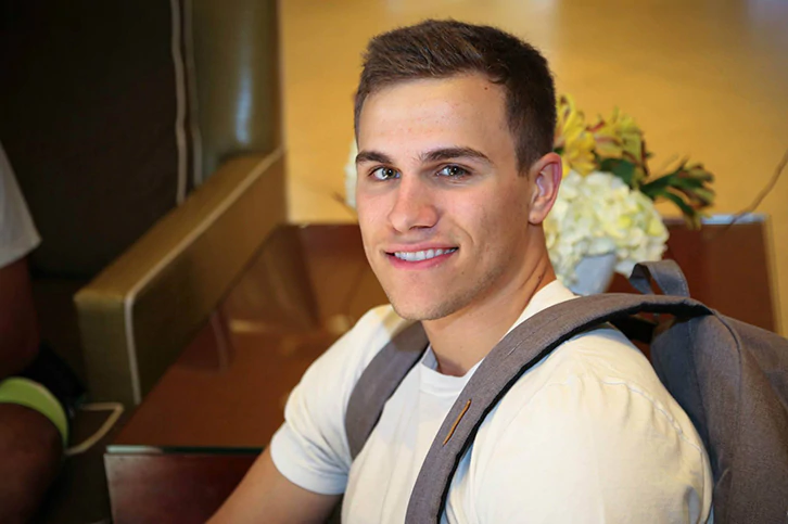 4. Fai errori. La caduta è molto più difficile quando si ha un mutuo. 4. Make mistakes. The fall is much harder when you have a mortgage.