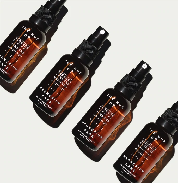 더 누에(The Nue Co.)의 스프레이형 보충제 병