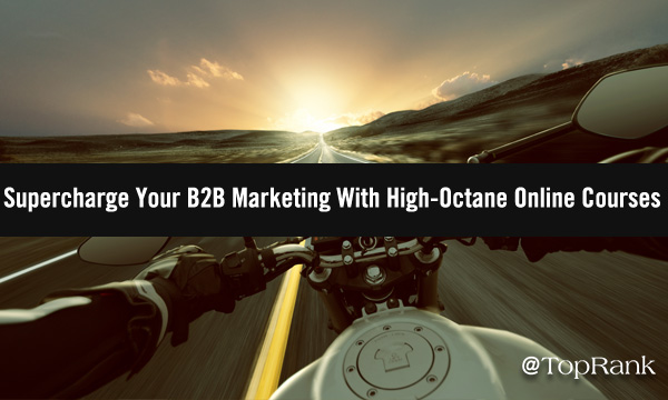 มองจากมอเตอร์ไซด์ขี่ออกไปสู่ภาพพระอาทิตย์ตกดิน