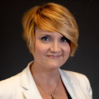 สเตฟานี ทัม