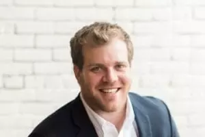 Hustle Exec：电子商务公司应该收购内容提供商