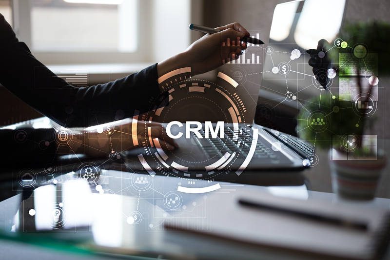 ประโยชน์ 7 ประการของซอฟต์แวร์ CRM: ทำไมจึงเป็นสิ่งสำคัญสำหรับการเติบโตของธุรกิจ B2B