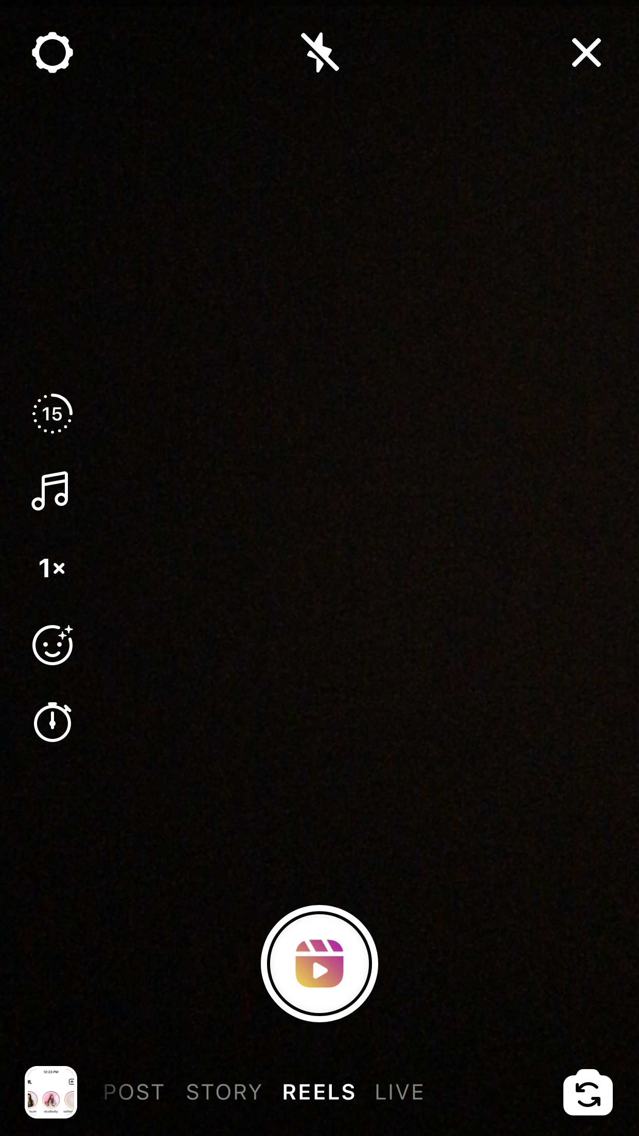 Uno screenshot della scheda di creazione dei rulli su Instagram.