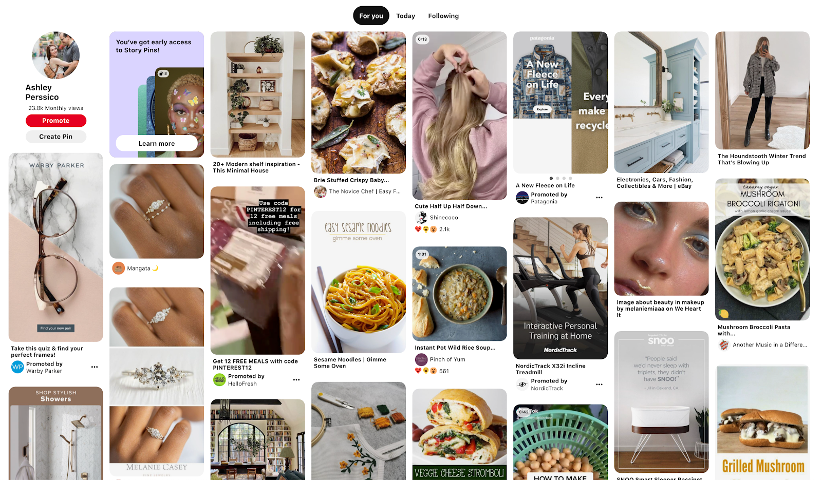 Yemek, ev dekorasyonu ve stil gibi konulardan güzellik ve sponsorlu fitness reklamlarına kadar farklı kullanıcıların pinlerinin görülebildiği Pinterest ana sayfa akışının ekran görüntüsü.