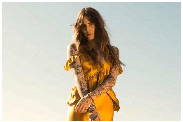 Kicksta 和 SocialCaptain 比較 - 時尚品牌 Arcana Kicksta and SocialCaptain comparison - Fashion Brand Arcana