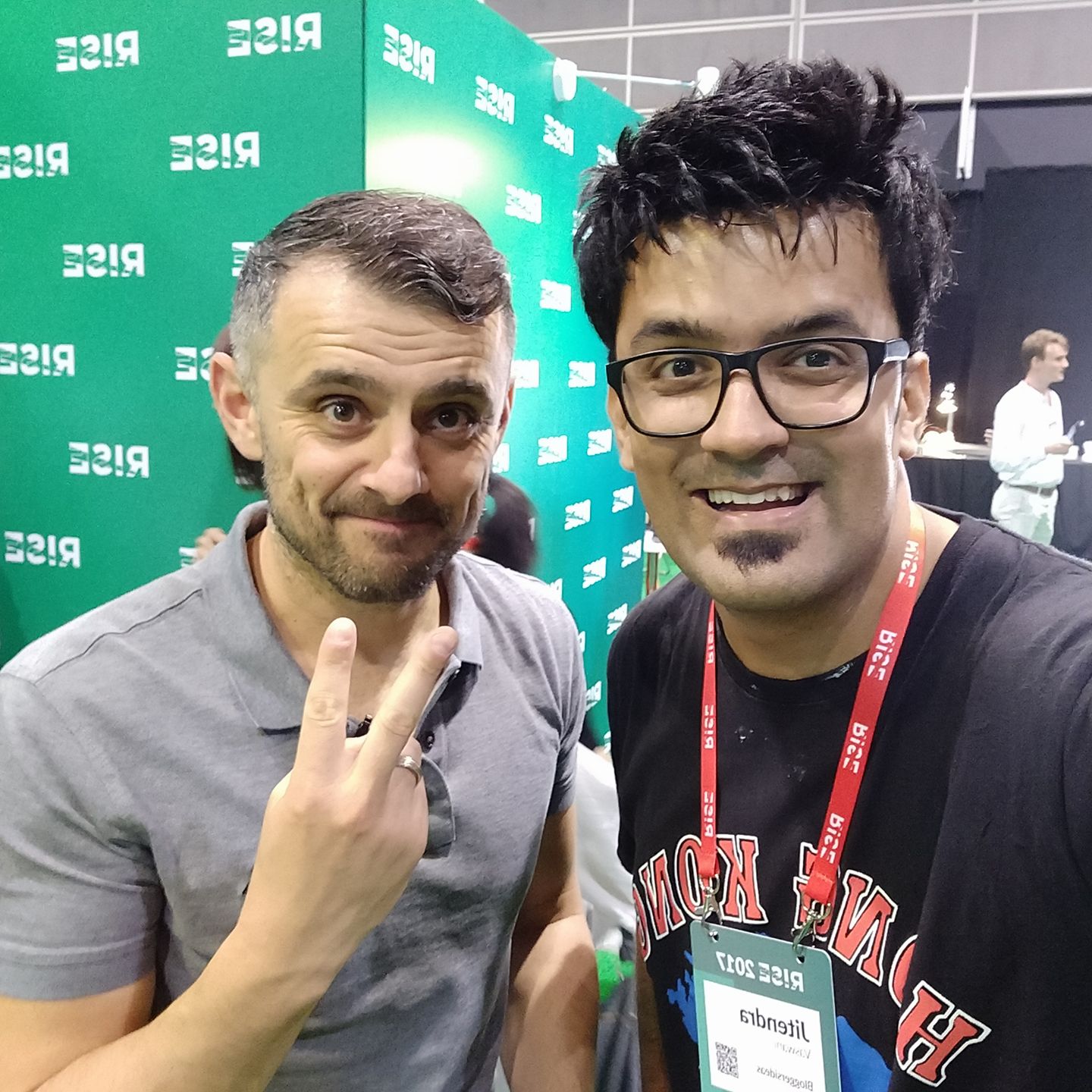 Gary Vaynerchuk Don't Be Afraid to Give Up. Hustle