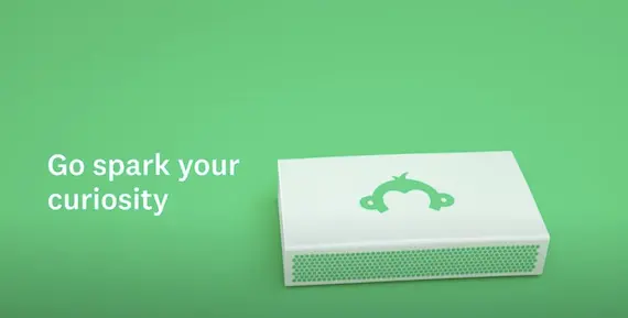 لقطة شاشة لفيديو يوتيوب: تقديم SurveyMonkey الجديد. Screenshot of YouTube video: Introducing the new SurveyMonkey.