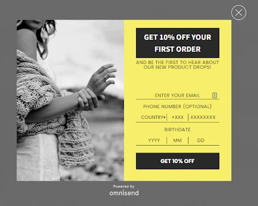 Contoh popup Omnisend yang meminta email, nomor telepon, dan tanggal lahir