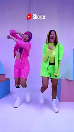 pantalones cortos de youtube