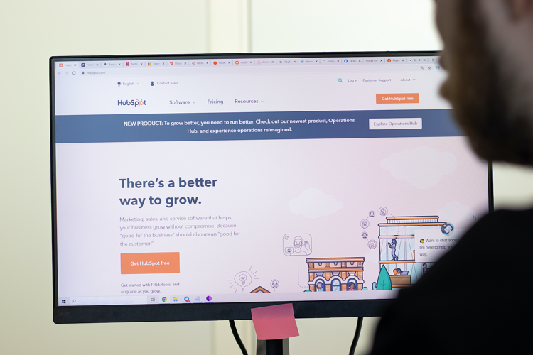 HubSpot の Web デザインおよび開発ツール