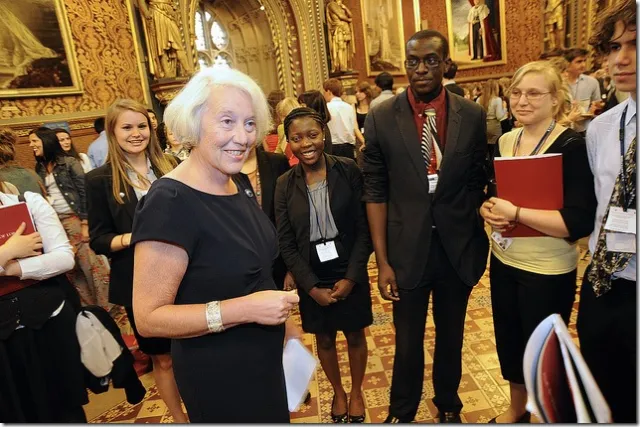 비즈니스 아웃리치 Baroness Hayman meets students