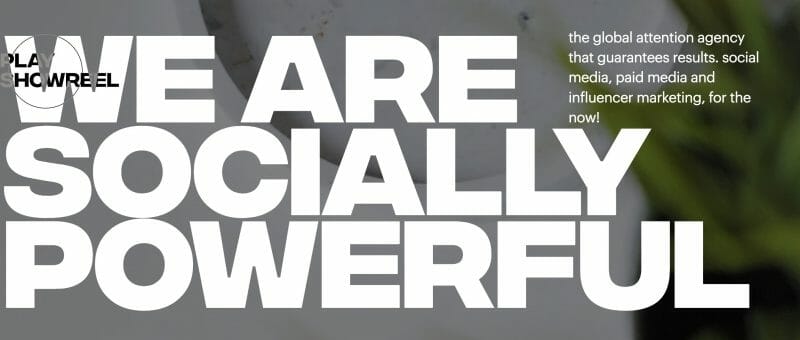 قوي اجتماعيًا