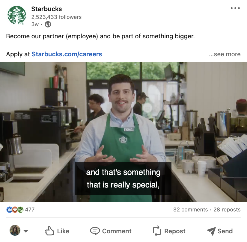 Tangkapan layar postingan LinkedIn yang menampilkan karyawan berbicara tentang bagaimana rasanya bekerja di perusahaan.