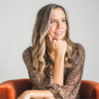 Джулия Маккой