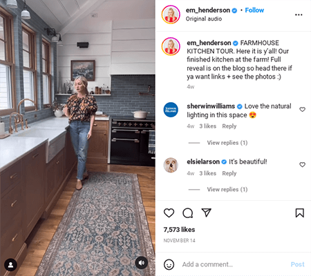エミリー・ヘンダーソンのインスタグラム投稿によるスタイル